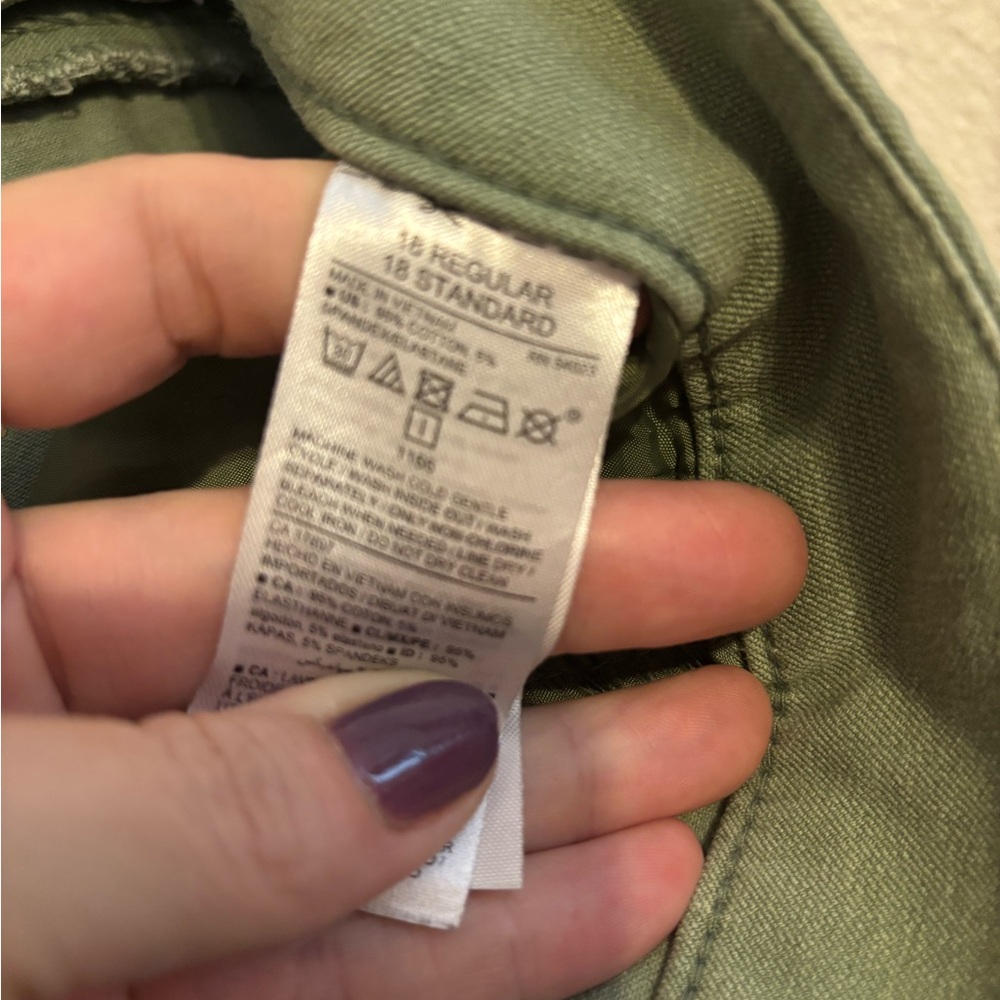 LOT of 3 Old Navy Pixie Pants - Picture 4 of 7